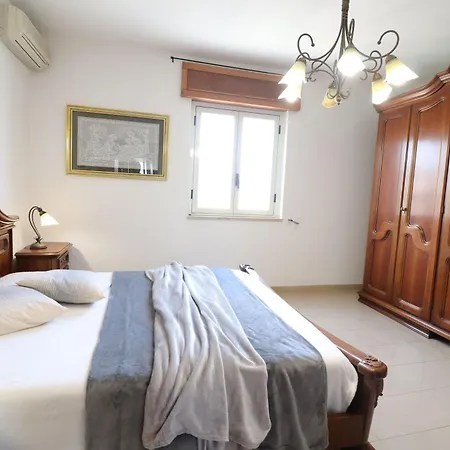 Holiday home Vista Castello A Centro